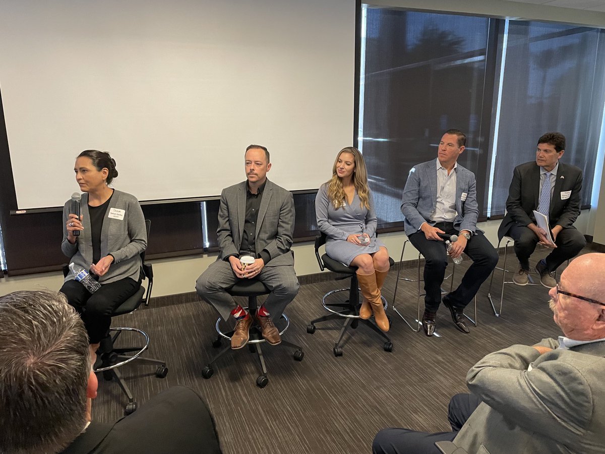 dougcsinger's tweet photo. ⁦@NAIOPArizona⁩ Great panel this morning to hear about AV and EV !! AZ is a leader and so much going on here in the Valley with AV, EV and the chip manufacturers that allow for them to continue to build. https://t.co/EKoLNPU65H