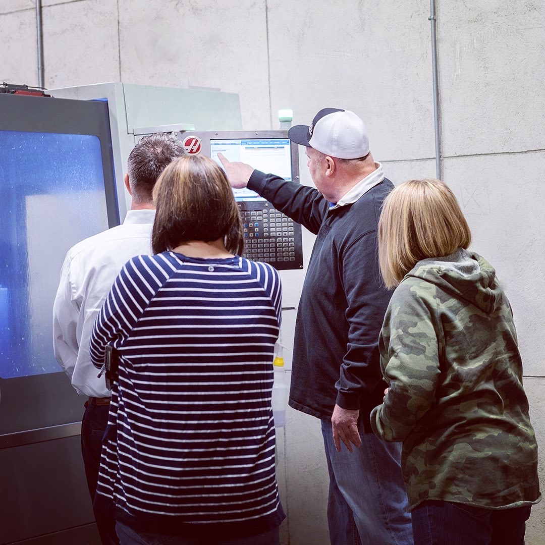 USCoupling's tweet photo. U.S. Coupling recently had a visit from some great people from the Chamber of Commerce and our local Wallace Community College. Much thanks to the Chamber and Wallace for investing in our community and economic development needs.  #dothanareachamber #wallacecommunitycollege https://t.co/AwhTFtwGCx