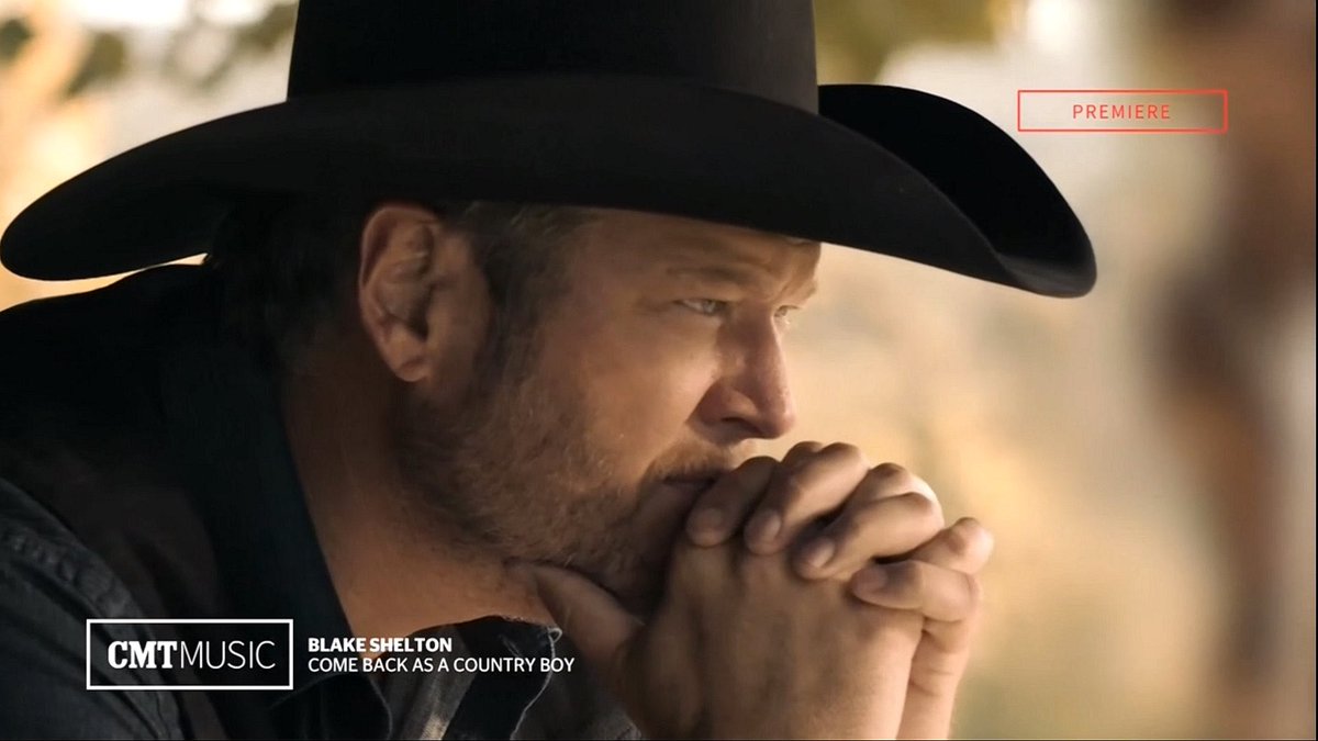 Summerbeforeyou's tweet photo. It’s a true fact that #BlakeShelton just keeps getting hotter and more awesome ❤️‍🔥❤️‍🔥 congratulations on your incredible super talented deserving of winning #TheCountryArtist husband @gwenstefani https://t.co/rYHyqJVwEF