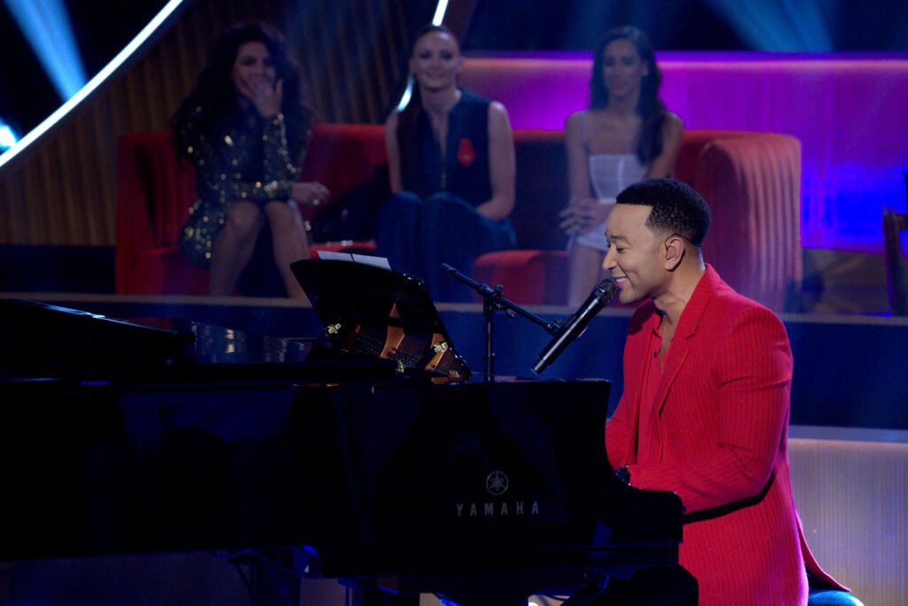 jonasbrotherscl's tweet photo. #JonasBrothersFamilyRoast 🔥 23 de Nov en @netflix! @NetflixIsAJoke ⚡ https://t.co/rFBz3FpWzT