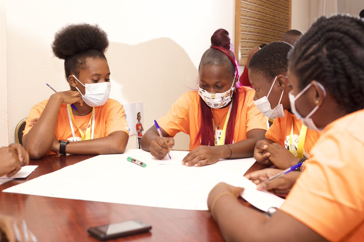 UNICEFGhana's tweet photo. Young minds are hacking solutions to #EndOpenDefecation in #Ghana as part of #IdeasHack21. 
Five teams out of ten will win prizes and the opportunity to develop their ideas into real solutions for a cleaner #Ghana. 
Wish them luck! https://t.co/9pYY5niVfs