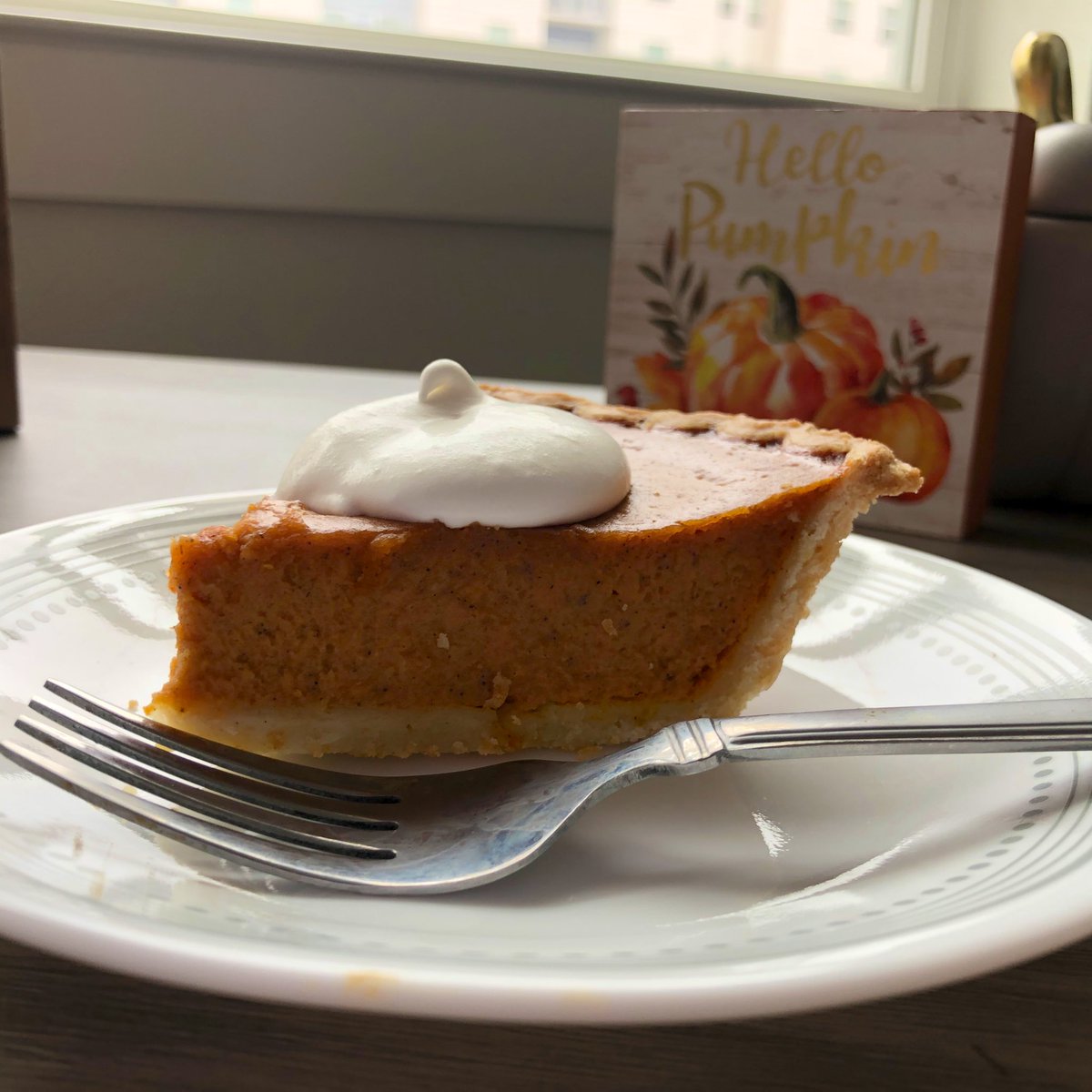 baileyleanneg's tweet photo. Hey Aggies!! I’m selling homemade pumpkin &amp; pecan pies for the Friendsgiving/ Thanksgiving season!!🦃 
Pecan pies will be $12 and pumpkin are $10!! 

Link will be in my bio, so come get your pies!! 🥧🎉 https://t.co/9sGSi62MT5
