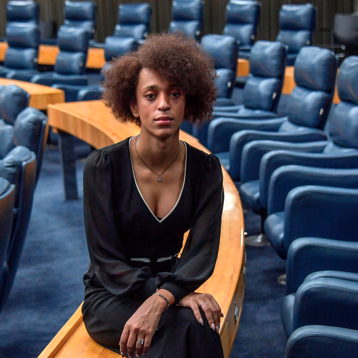 cataleirxs's tweet photo. Des de llavors s'ha llaurat un camí en la política que la va portar, el 2020, a ser la primera dona trans en ser escollida regidora de l'ajuntament de São Paulo. #AfroBR #LGBTIbr https://t.co/vTKqkBFSsd