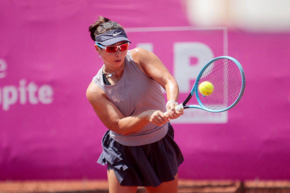 CopaLPOpen's tweet photo. Resultados de octavos de final #CopaLPChileIND ✌️🎾
Irina Bara 🇷🇴 venció a Beatrice Gumulya 🇮🇩 6-1, 6-1
Verónica Cepede 🇵🇾 derrotó a Riya Bhatia 🇮🇳 6-2, 6-2
¡Recuerda! 🎫 @puntoticket
#TenisComoNuncaAntesLoViste #ITFWorldTennisTour #CopaLPChileIND https://t.co/35H46PzB1W