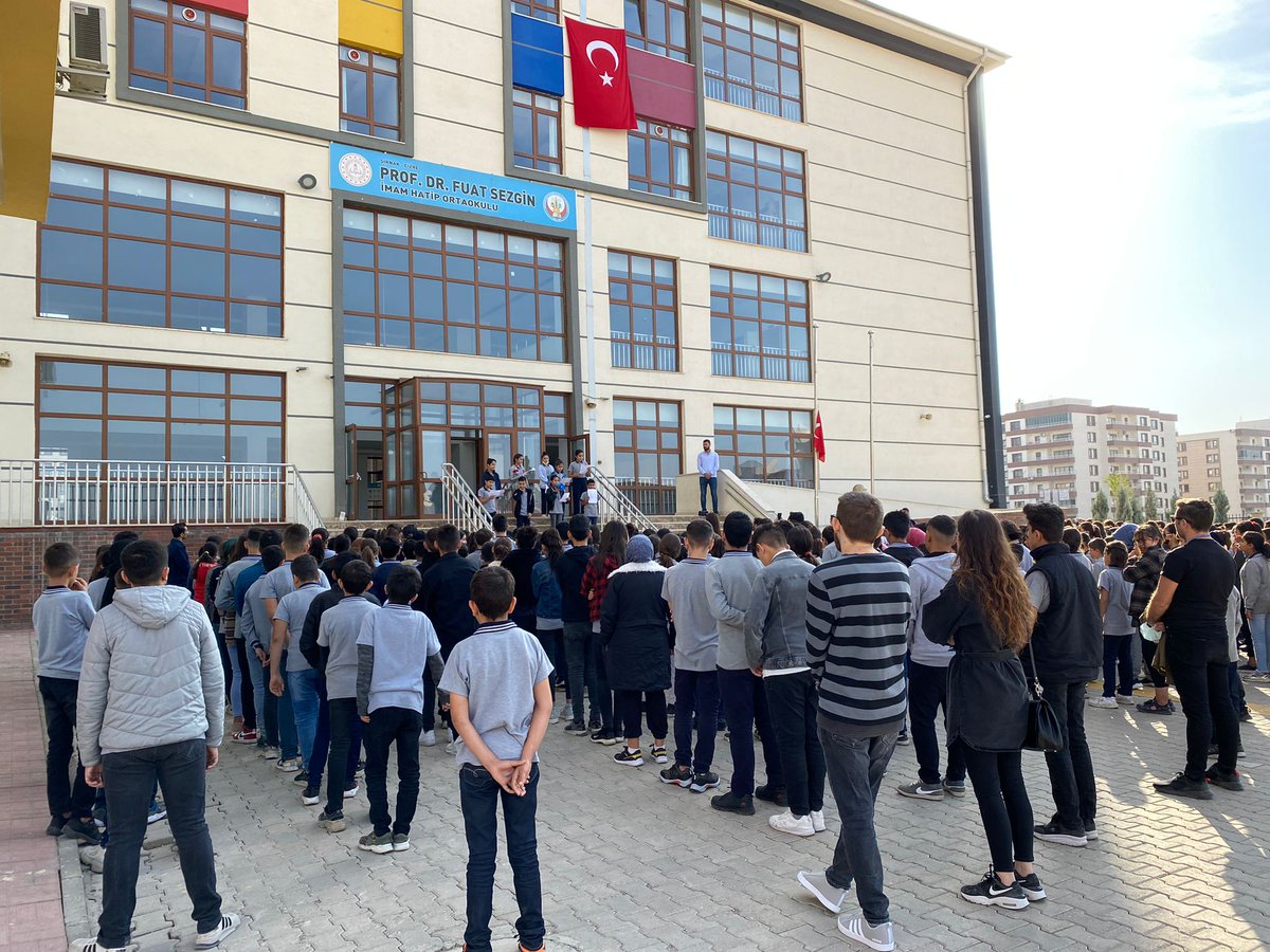 Unutmayacağız.Saygı Ve özlemle .. <a href="/CizreMem/">Cizre İlçe Millî Eğitim Müdürlüğü</a> <a href="/sahan_ike/">Şahan İKE</a> <a href="/Hakimcaner2/">Mukadder73</a> <a href="/Mirzacazim/">Mirza</a> <a href="/kadribeylen/">Kadri Beylen</a> @SIRNAKMEM73