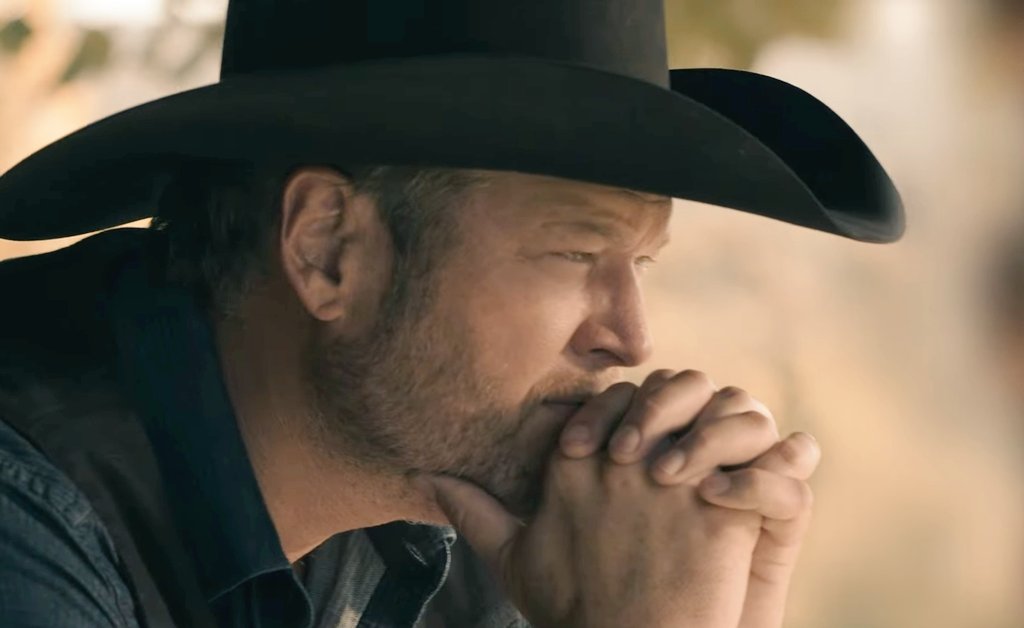 Respectfully, your husband is looking hella good ma'am 👀🤠 <a href="/gwenstefani/">Gwen Stefani</a> !!!