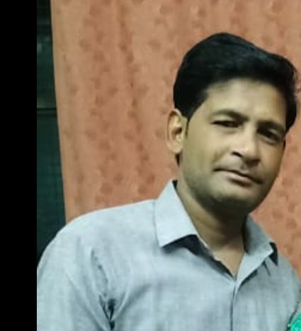 बरेली के विशारतगंज में तैनात नगर के मोहल्ला भर्राटोला निवासी शिक्षामित्र आज दोपहर रेलगाड़ी के आगे कूद कर आत्महत्या कर ली,अखिलेश की मौत से उसकी सात साल की बच्ची के सिर से पिता का साया उठ गया है। 
कारण अवसाद बताया जा रहा है,
नामर्दों की सरकार में मरते यूपी एसएम।
<a href="/yadavakhilesh/">Akhilesh Yadav</a>