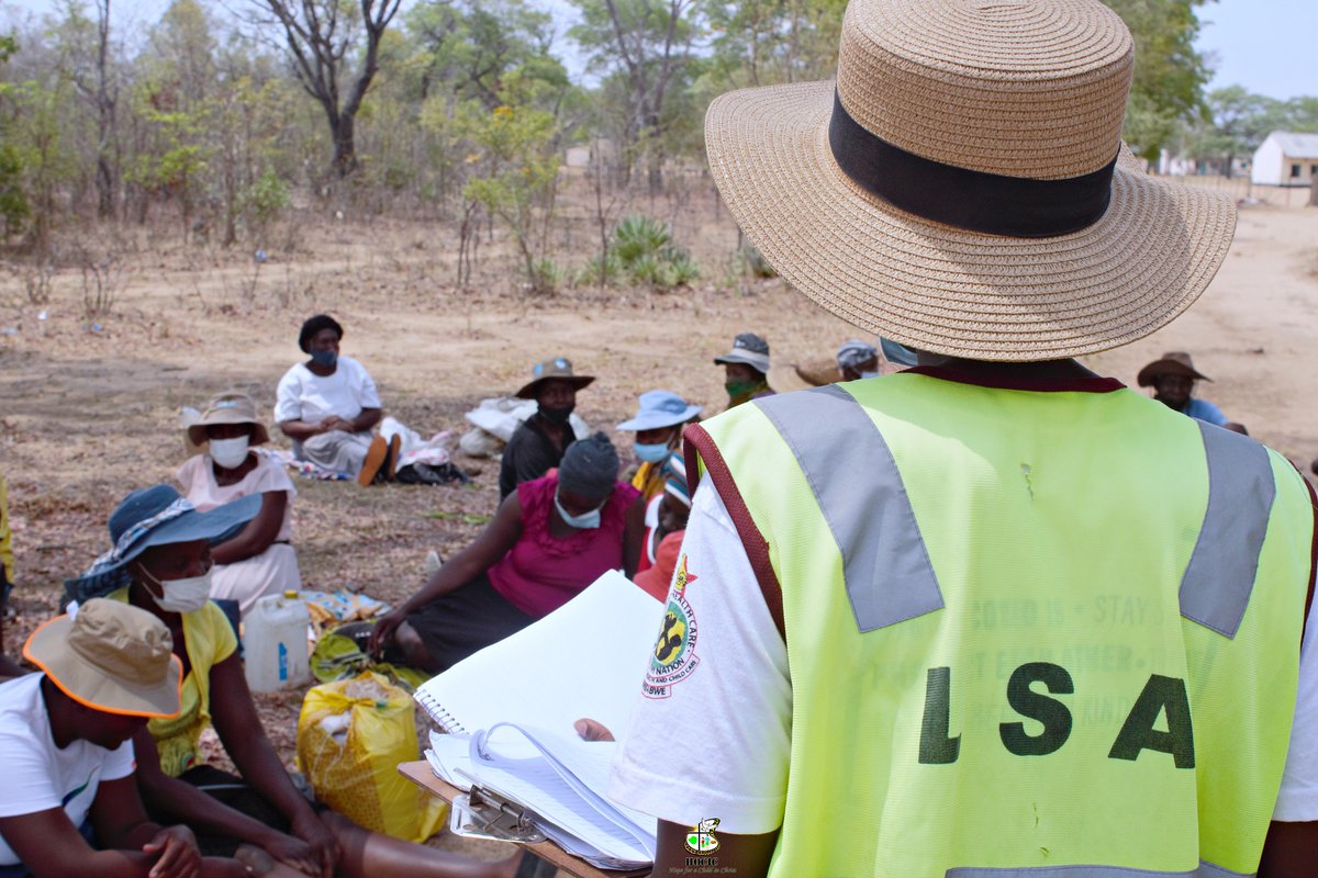 HOCICZW's tweet photo. 🌽We are currently distributing food in 28 wards of Lupane District, Mat-North under the joint #Lean #Season #Assistance with the #DepartmentofSocialDevelopment. 
 Our partnership with #GovernmentZW &amp; 
@WFP_Zimbabwe  is helping vulnerable people cope during the peak hunger period https://t.co/QApIGFTkZy