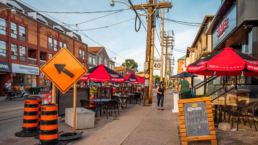 CaféTO is here to stay! Today Council voted to make the outdoor patio program permanent, and to waive permit fees for the program again in 2022. 
By redesigning our streets for people, we're expanding uses for public space across the city.