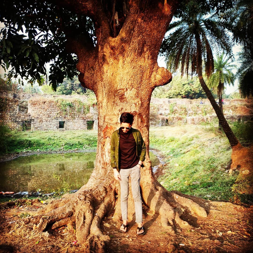 Adishandilya28's tweet photo. "If Difficulties Come In Life , Do Not Be Depressed , Because Difficult Roles Are  Given Only To Good Actors".. https://t.co/wM0DtkgvVc