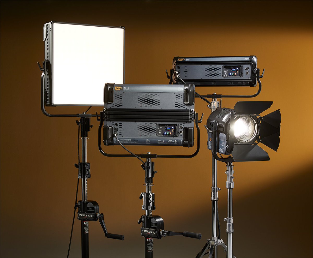 3lrLighting's tweet image. @ETCInc have an unparalleled, industry-leading warranty - 5 years on the fixture housing and 10 years on the LED array!

Find out more: https:/bit.ly/3cNzVk4 

#ETC #lighting #3lr #3lrlighting #gafferlife #fos4 #lightingbyemotion #fos4ontour