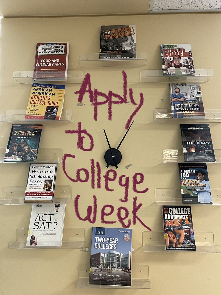 TuckerHSMedia's tweet photo. Updated the Book Clock to celebrate #ApplyToCollegeWeek @BrandiBeavers44 https://t.co/QqqitLQ5kv