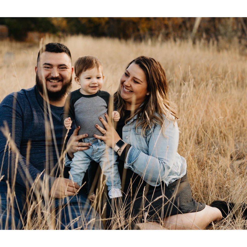 N_Neumannphoto's tweet photo. I HARVEST I
.
Families have been sweet this time of year, and the colors have been incredible!!
.
#nickneumannphoto #nickneumann #coloradophotographer #familyphotographer #coloradofamilies #denverphotographer #pumpkinpatch #fallfamily #fallphotos #fallincolorado #smilesfordays https://t.co/m2ZOCdMpAi
