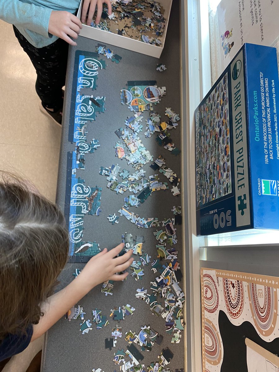 MmeHeckman's tweet photo. J’❤️ notre matin mou! Soft start mornings give us time to self-regulate, collaborate and be creative 🖍👷🏽‍♂️📲📕🧩 One of my students knows how much I love camping🏕 so she brought in an @OntarioParks puzzle to work on during our morning routine! I just love this part of our day☺️🏕 https://t.co/BgXCmV31Jv