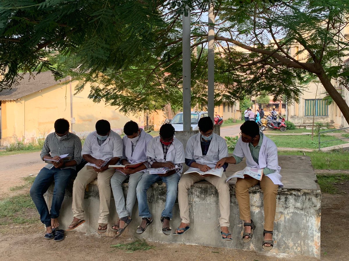 Jyothsn09's tweet photo. #SAVE_DR_GGHMC ,India's second homoeopathy college which has given its service for 76 years,now lacking lecturerooms,ip wards,op wards even washrooms, please save our college #SAVE_DR_GGH_M_C @ysjagan @ncbn @moayush @PawanKalyan @IamKodaliNani @NtvTeluguLive @bbcnewstelugu #Viral https://t.co/CooOJjrW35