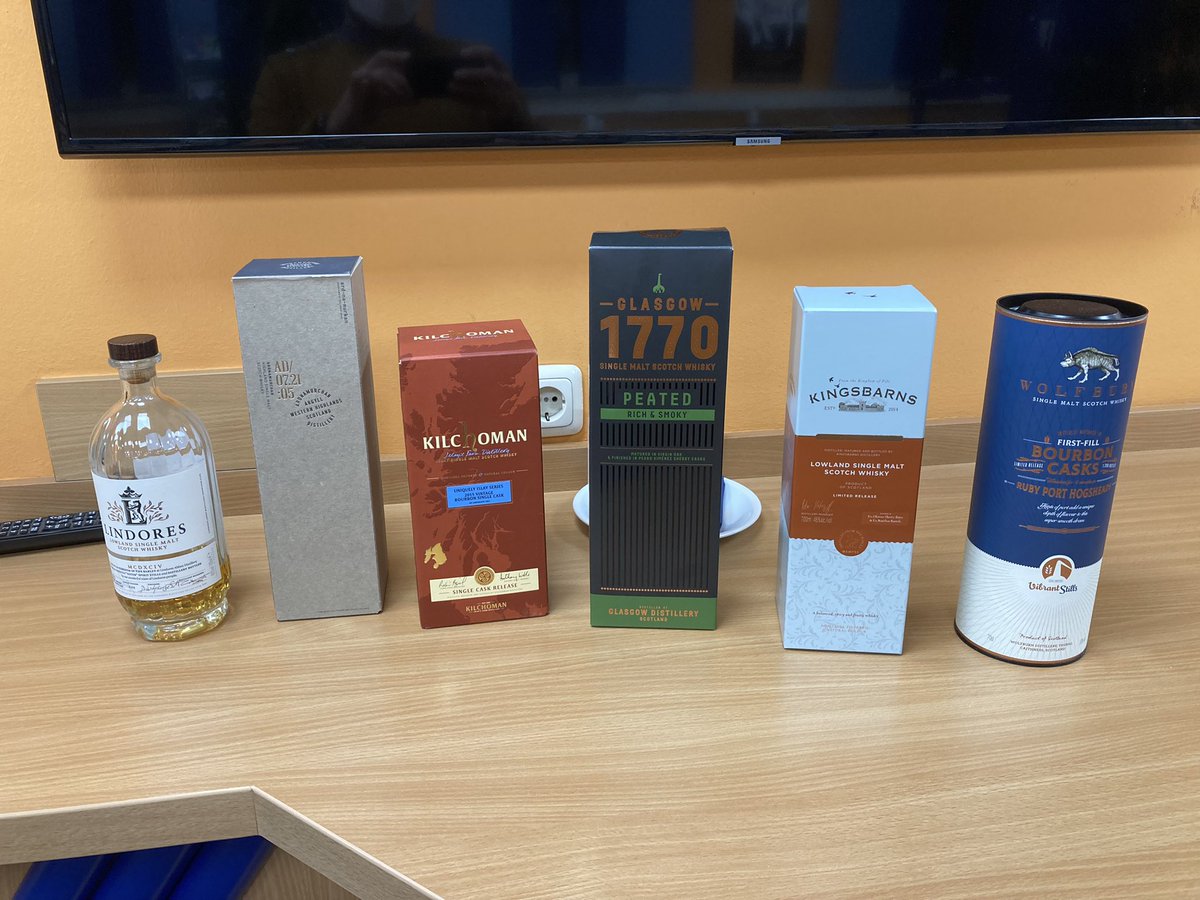 scheibenkaes's tweet photo. It is this time of the year where we are having our #mpwhiskytasting! 😍 Some things changed and we make sure that we keep our distance. But some things thankfully don’t ever change - we will have great Whisky and an even better time! 🤗🤩 #mprocks https://t.co/OnXZ3c4Fbh