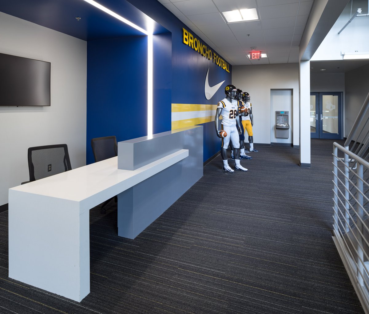 AIAOklahoma's tweet photo. #PeoplesChoice voting in large commercial architecture
 Vote here: https://t.co/JbSpMi7p7O

PROJECT: UCO Sports Performance Center
ARCHITECT: @studioarcokc 
CONTRACTOR: @JEDunn 
PHOTOGRAPHY: Simon Hurst Photography

#architecture #designawards #celebratearchitecture https://t.co/wLF0bdnJxy