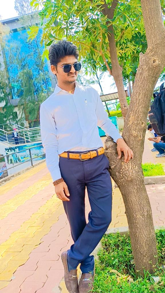 VChavan199's tweet photo. #viraj #virajchavan #dmrt #style @VirajCh27526267 @VirajCh35083140 https://t.co/yDEAT9BOzY
