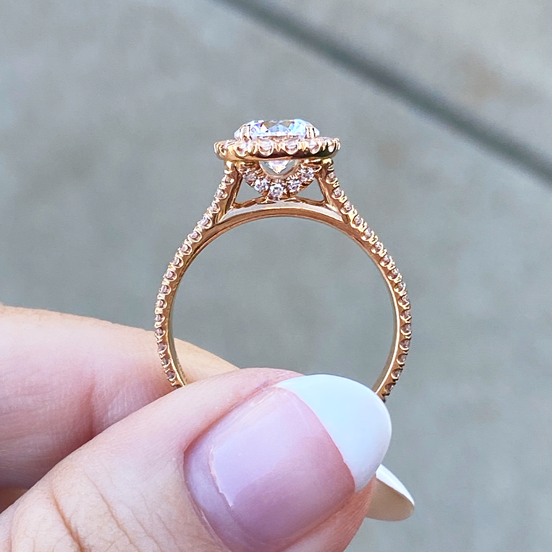SheibanJewelers's tweet photo. A one of a kind beauty.
Featured Style: Michael M Europa R456-1
#michaelmring #diamondring #yellowgoldring
#goldring #finejewelry #shesaidyes #haloengagementring #clevelandwedding #ringOTD #giftsforher #trending #marryme #SheibanJewelers #cleveland #strongsville #cle https://t.co/EBX7tughQS