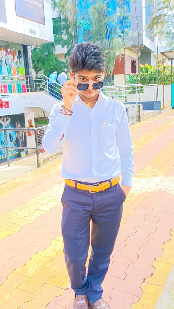VChavan199's tweet photo. #viraj #virajchavan #nayak #viral #dmrt #style https://t.co/LbcyfKwLmA