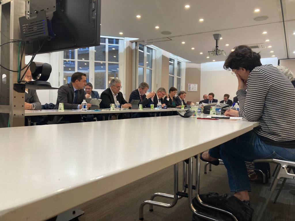 Réunion du Bureau de l’Assemblée des #Départements de France autour de notre président <a href="/Sauvadet/">François Sauvadet</a>. 
Au programme, notamment : les discussions autour de la loi 3DS ou bien encore la préparation du Congrès et des Assises de l’<a href="/ADepartementsF/">Départements de France</a> qui se dérouleront début décembre.