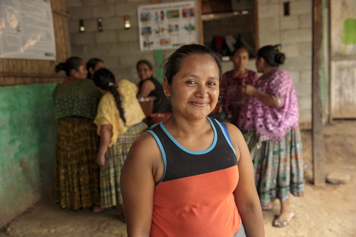 CGIARPolicy's tweet photo. ♨️on #EnGenderingData blog:
ANEW (Applying New Evidence for Women’s #Empowerment) project will look at how (if!) producer & marketing associations empower #women while improving #market linkages.
➡️https://t.co/VuKg1wmWSQ
@IFPRI @kalraghunathan @WalmartOrg https://t.co/oGFV6N5YU2