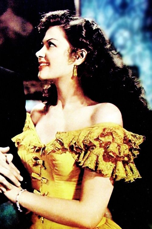 JiggeryJackMac's tweet photo. Lily Munster as a lass π€
#Wednesdayfeeling
#WindlestrawsWednesday https://t.co/cBN1PGzLq0