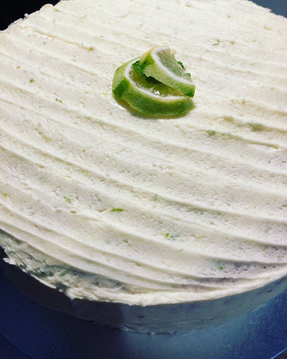 cake_dame's tweet photo. Another order delivered #MojitoCake . https://t.co/WathCZvO6i