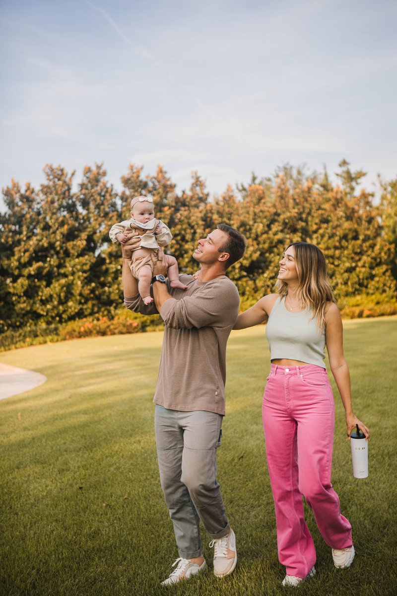 sadierob's tweet photo. Friendly reminder that your life matters and that you have a purpose 💙  #shopsimplemodern #sadiexsm #liveoriginal https://t.co/rjQGOs21vt