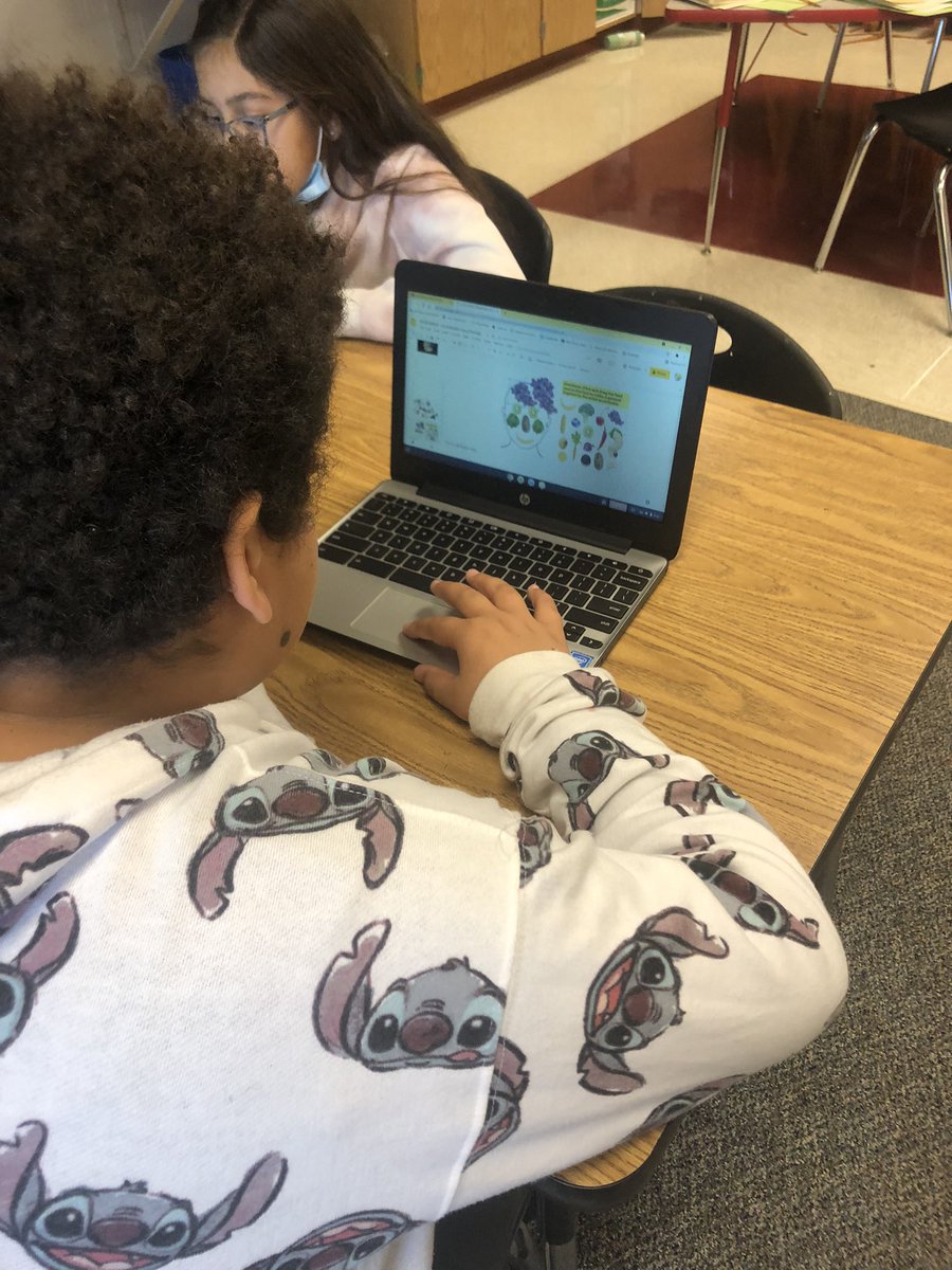mscraftynerd's tweet photo. I LOVE it when I get invited to help with a project in a classroom! Today I helped collaborate and coteach a lesson on Arcimboldo and had students start their own recreation of a portrait using Google slides. Thanks Mrs Stott for inviting me! #GSDEdTech @GraniteSchools https://t.co/xw3XEhbpiZ
