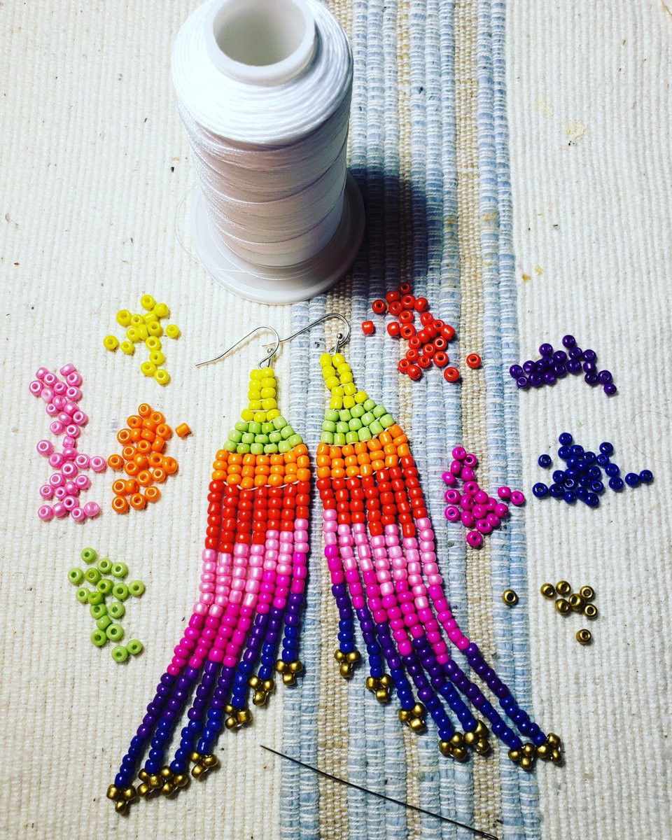 AliseOnLife's tweet photo. Another fringed earring WIP... Finished! #BlackNativeBeader #NativeCrafts https://t.co/iTvpApnqX5