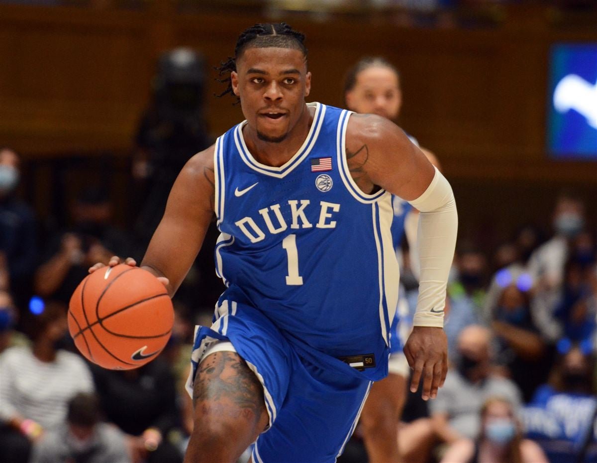 Step2TheMic tweet media