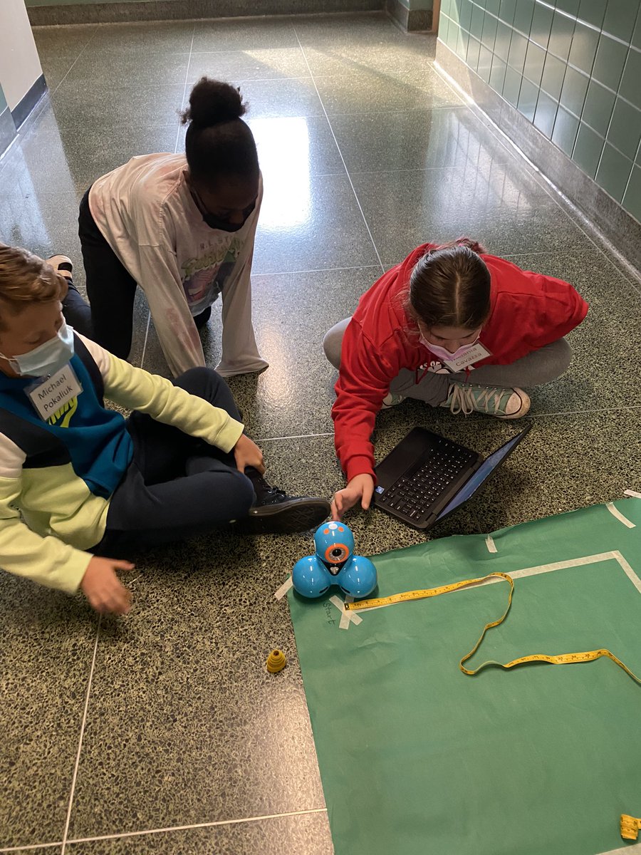 Jane Hodge tweet media