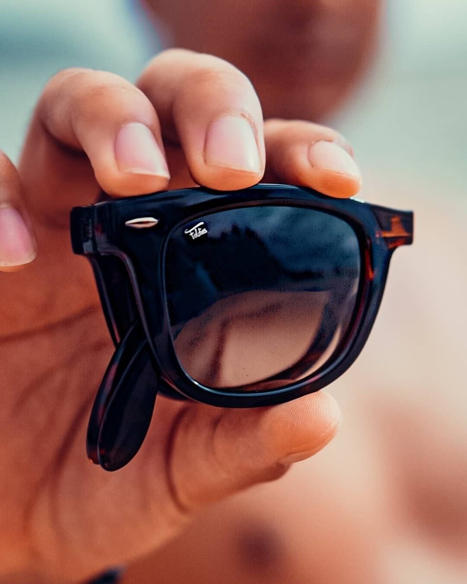 foldies's tweet photo. Our brand new tortoise shell classics feature a gradient brown lens, it's a subtle detail that matters https://t.co/QZrqXKk6kx