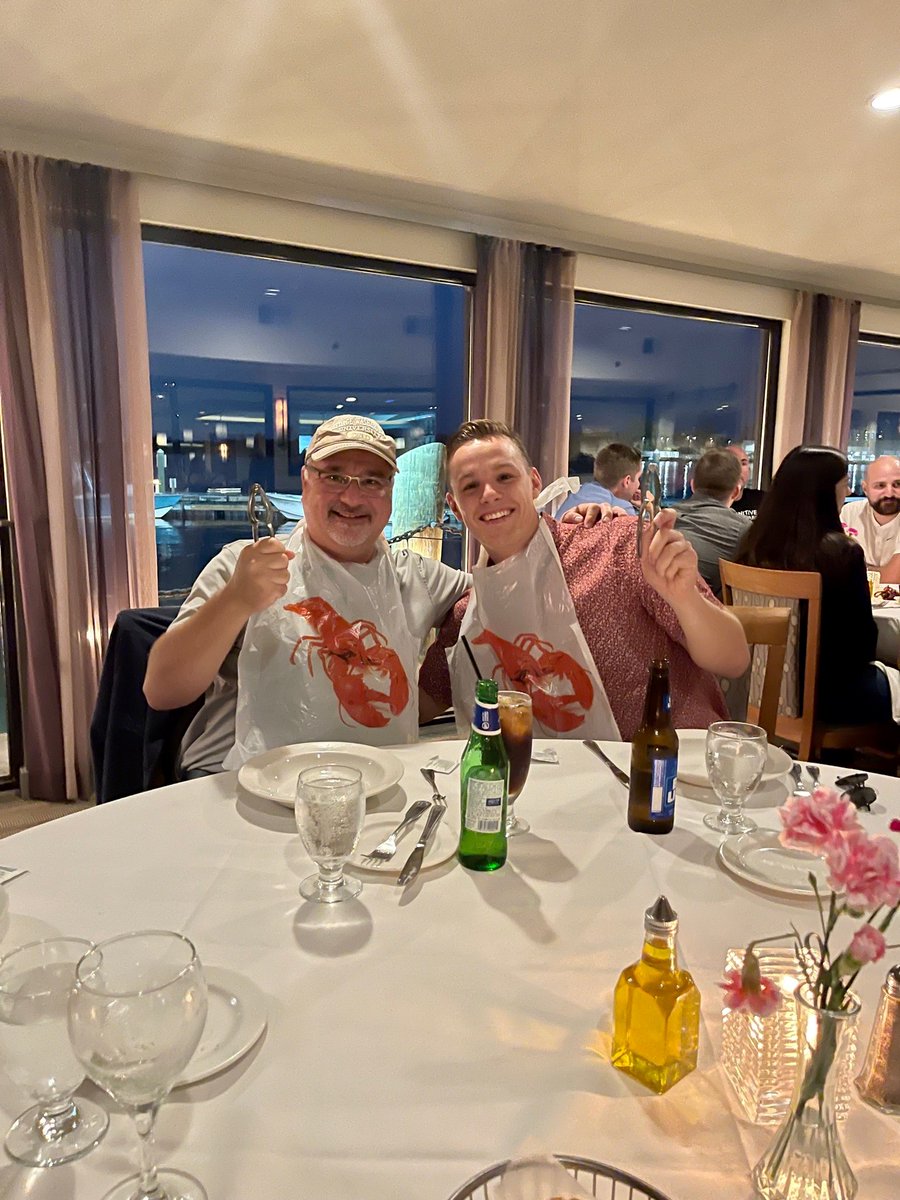 DhcPeople's tweet photo. Nothing says "team bonding" like mobsters and lobsters 🦞

Recently, our ISR team took to the mean streets of Boston for a taste of historic heists, mobster hideaways and hangouts, and lobster—of course.

A round of applause for our ISR team and all of their hard work! https://t.co/pHmX5tlqXj