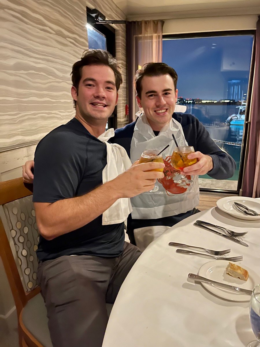 DhcPeople's tweet photo. Nothing says "team bonding" like mobsters and lobsters 🦞

Recently, our ISR team took to the mean streets of Boston for a taste of historic heists, mobster hideaways and hangouts, and lobster—of course.

A round of applause for our ISR team and all of their hard work! https://t.co/pHmX5tlqXj