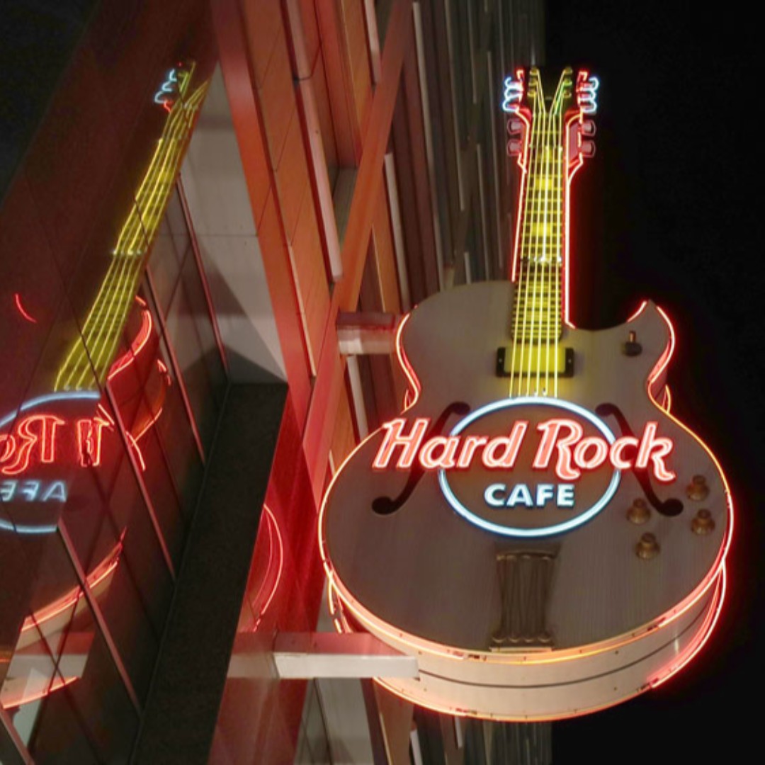 metrosignsal's tweet photo. Happy Neon Day! We love our neon signs here at Metro Signs &amp; Lighting. See more of the neon signs we have made here on our website: https://t.co/N719uVVO11

#neonsignday #neon #signs #manufacture #neonsignday2021 #design #fabricate #install #MetroSigns #lights #illuminated https://t.co/SGfwH22ake
