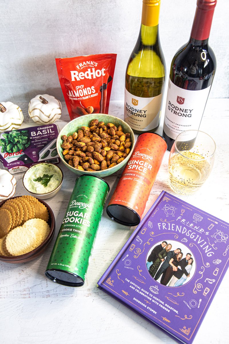 PuraVidaMoms's tweet photo. AD Excited for #friendsgiving ? I sure am! 
Love wine from @rsvineyards, tips from the official Friends book, herbs from @DorotGardens
and snacks from @FranksRedHot and @deweysbakery You? 
#HolidayEntertainingBBxx #babbleboxxofficial
https://t.co/ufdqa22HKU https://t.co/kWEWusPsjX