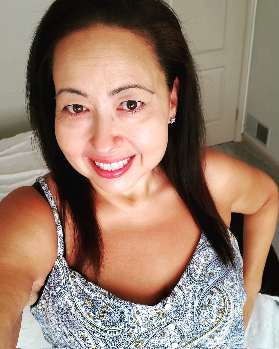 susankalexander's tweet photo. Good hair day selfie. #humpday https://t.co/gUk7XRMx0l