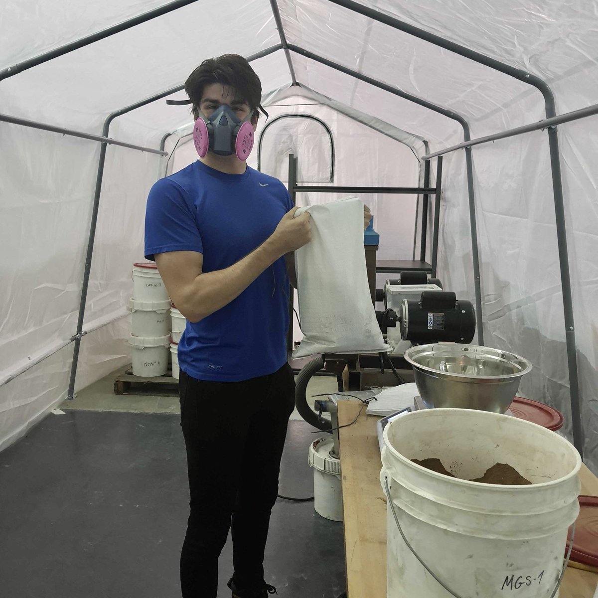 SpaceResTech's tweet photo. Check out our MGS-1C Clay ISRU, definitely not named after our newest team member, Clay. Clay is helping to support researchers around the world in the lab and in the office using his skills learned at the UCF College of Business.
#ExolithLab #ISRU https://t.co/23xNSxyyiM
