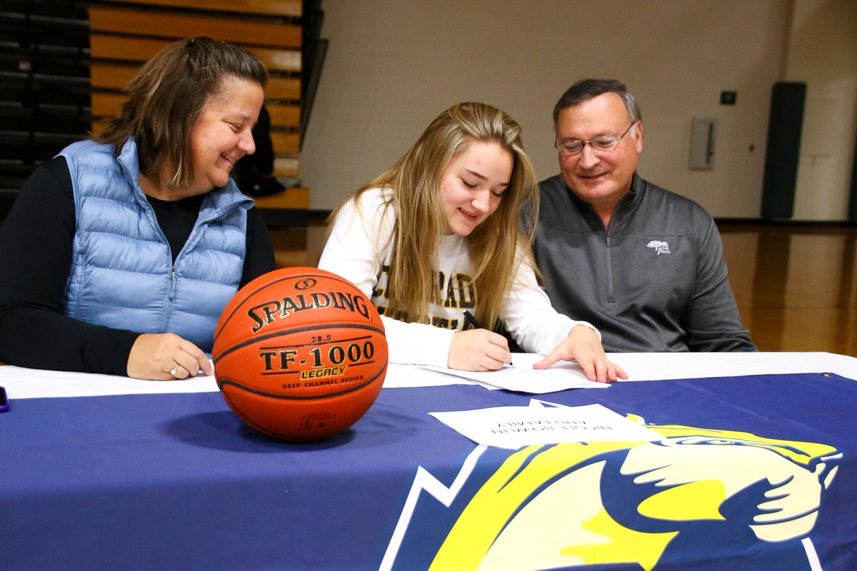 Holy Family Girls Hoops (@holyfamilygbb) on Twitter photo Congrats on making it official <a href="/nicole_bowlin12/">Nicole Bowlin</a> βΌοΈ Excited for you! <a href="/ccu_wbb/">CCU Womens Basketball</a> is getting a fantastic player and leader! π€π Congrats on making it official <a href="/nicole_bowlin12/">Nicole Bowlin</a> βΌοΈ Excited for you! <a href="/ccu_wbb/">CCU Womens Basketball</a> is getting a fantastic player and leader! π€π