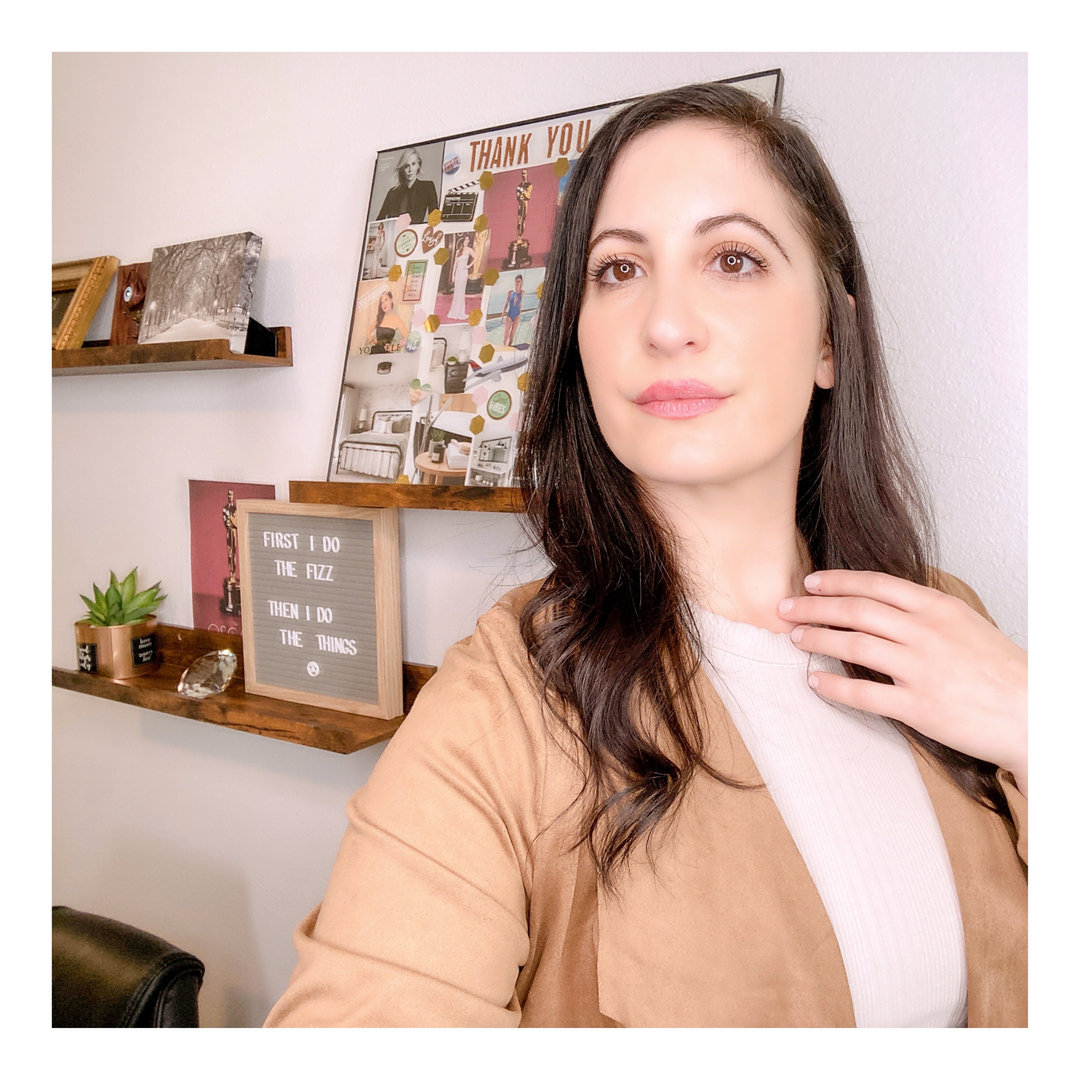 NyxMihale's tweet photo. Happy #wellnesswednesday 💚
*
Here’s an affirmation for you: 

You can create a life of limitless abundance when you remember to be thankful for all that you've already achieved. - Be Well Friends 💚
*
*
*
#meditation #selflove #selfgrowth #growing #knowingyourworth #selfca https://t.co/wapMs5E3B1
