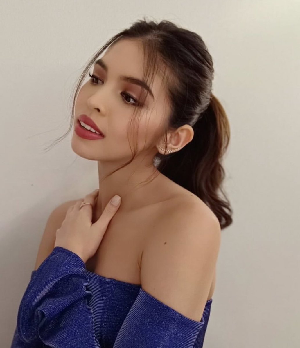 what a hottie! 😬🔥✨

#LazadaxMaine
<a href="/mainedcm/">Maine Mendoza</a> || #MaineMendoza