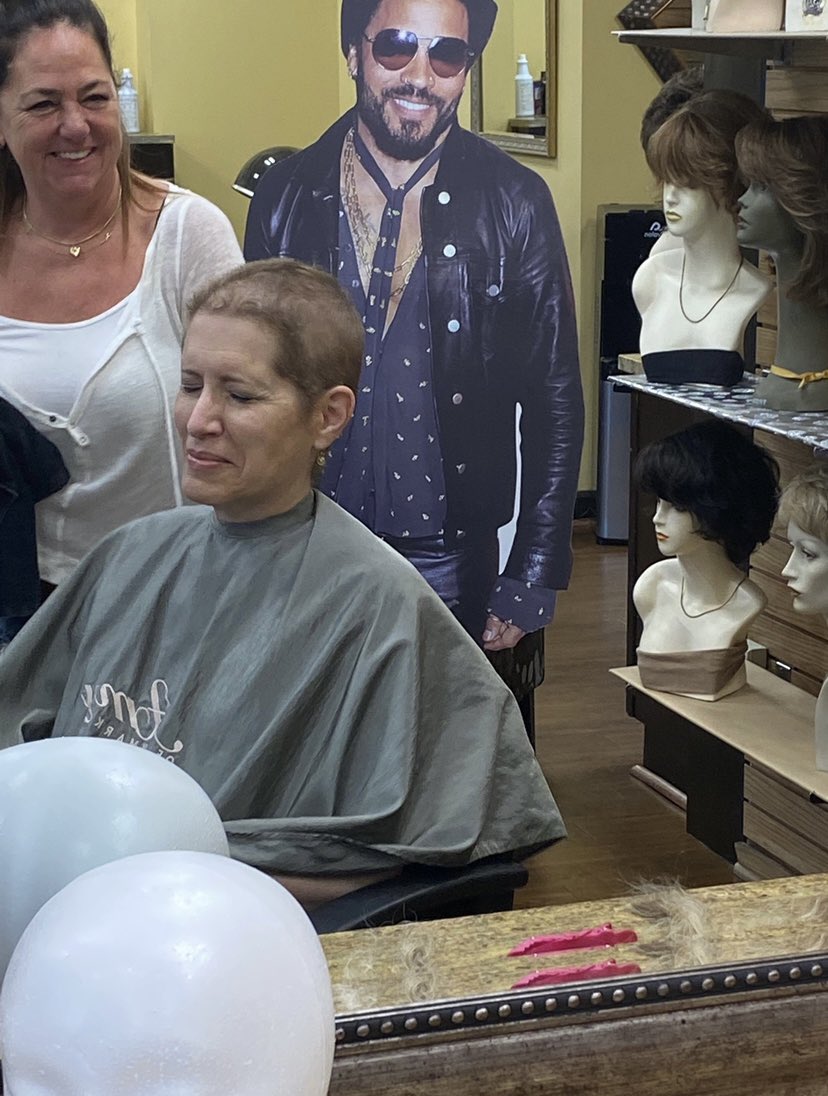 jess_jammin's tweet photo. @LennyKravitz Thanks for helping my mom get through cancer treatment since her bilateral mastectomy on May 26th! You are her inspiration! #LetLoveRule https://t.co/jVIcTa0Brf