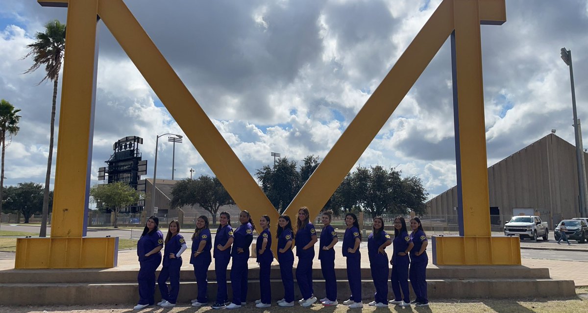 PonceMcHiCTE's tweet photo. The scrubs are back! Uniform day for McHi Clinical Rotation Students! @McHiPride @McAllenISDCTE @McHiCTE1 @McAllenISD @CityofMcAllen https://t.co/79y9WbCkEG