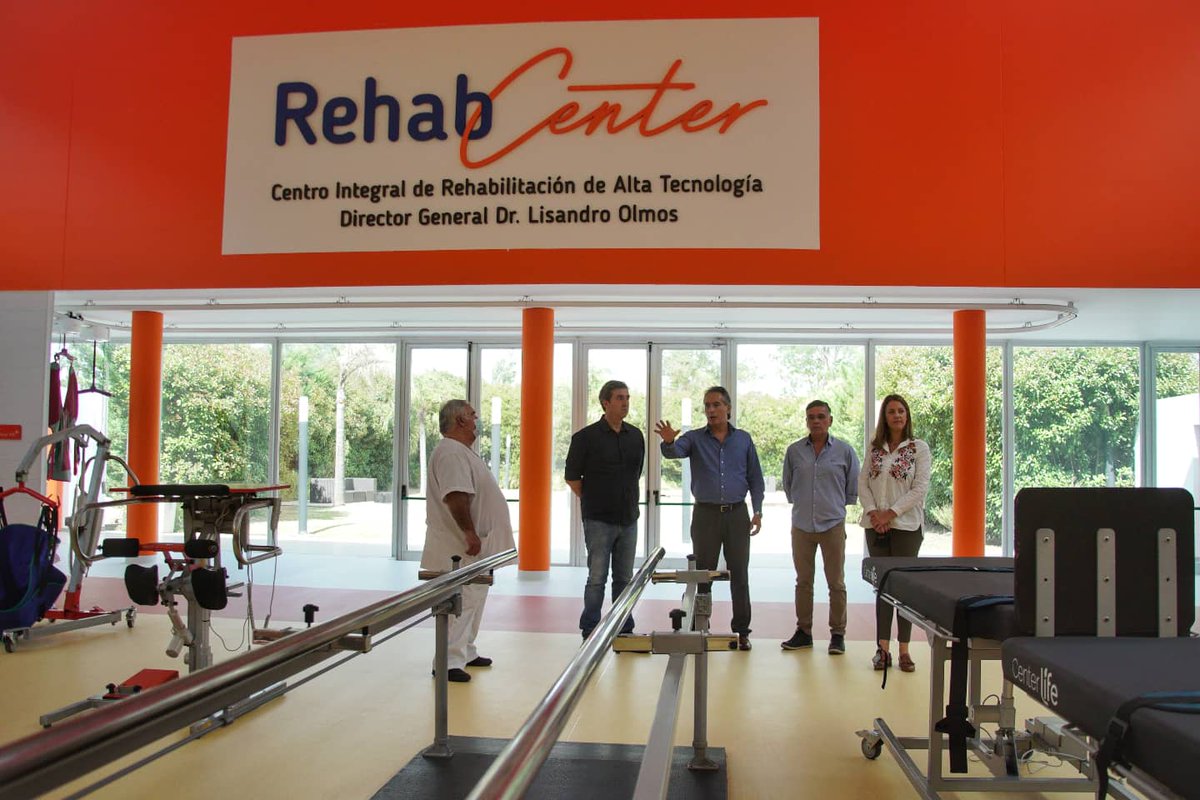 LeoBoto's tweet photo. MÁS CENTROS DE SALUD EN LUJÁN

Junto a @mariaevarey y @csiror visitamos Rehab Center, un nuevo Centro Integral de Rehabilitación de Alta Tecnología recientemente instalado en Luján. https://t.co/kbYAwzdxEY