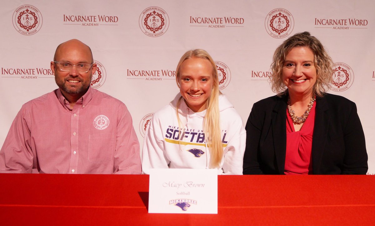 IwaSoftball's tweet photo. Congratulations to @macy_brown47 on signing with @McKendreeSB this morning! 

@prospects_2003 @bouncypeacock @Athletics_IWA https://t.co/oUJdEeDLx4