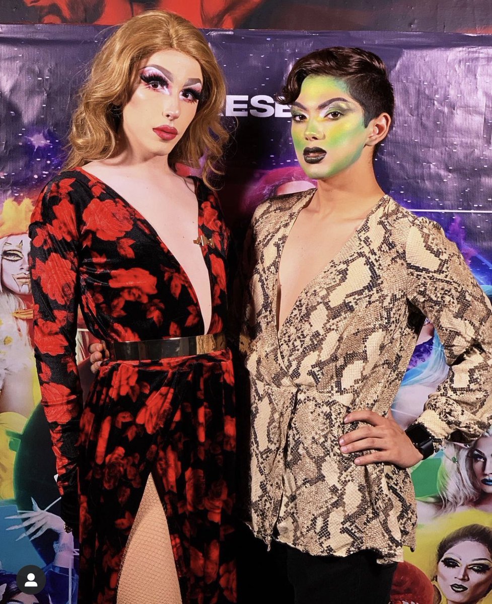 MoneyKCruz's tweet photo. Neta no saben lo orgullosa que estoy de esta Reyna. No me gusto el edit que te dieron en la temporada 😔
Vera tiene un gran corazón, sin conocerme se tomo el tiempo de adoptarme y enseñarme todo lo que se del drag, Gracias x siempre estar para mi  @SiSoyVeraCruz ❤️ #VeraLaMas https://t.co/T36NA33q5o