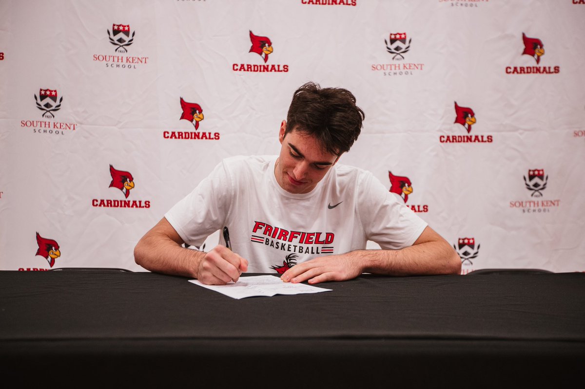 SouthKentHoops's tweet photo. Hard work, being a great person &amp; teammate always pays off. Job well-done! #southkenthoops #sksnation https://t.co/I60d4im1lI
