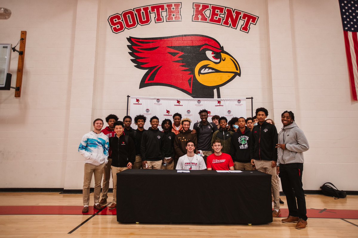 SouthKentHoops's tweet photo. Hard work, being a great person &amp; teammate always pays off. Job well-done! #southkenthoops #sksnation https://t.co/I60d4im1lI